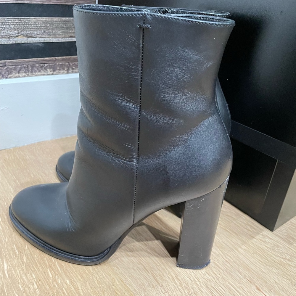 Vince boots